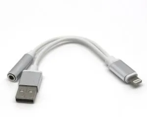 Lightning לחיבור נקבה 3.5MM