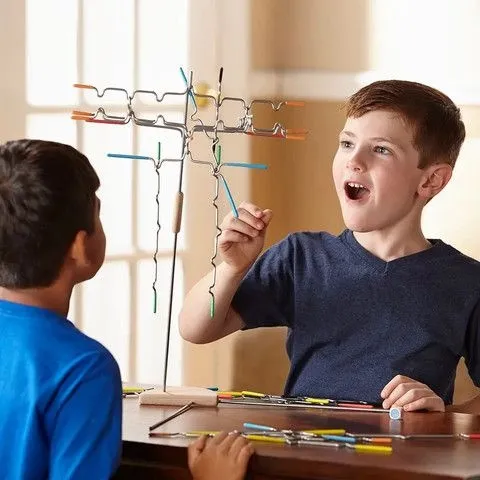 סספנד מבית Spin Master