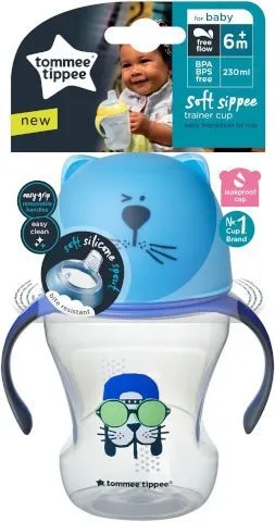 כוס אימון בנים עם פיית סיליקון רכה 230 מ"ל – מבית Tommee Tippee