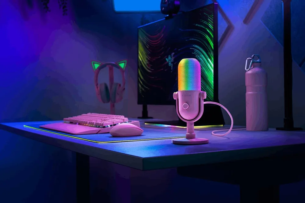 מיקרופון קונדנסר עם תאורת RGB לגיימרים עם תאורת Razer Seiren V3 Chroma – צבע ורוד