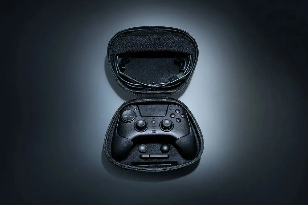בקר משחק אלחוטי ל-פלייסטיישן Razer Raiju V3 Pro- צבע שחור