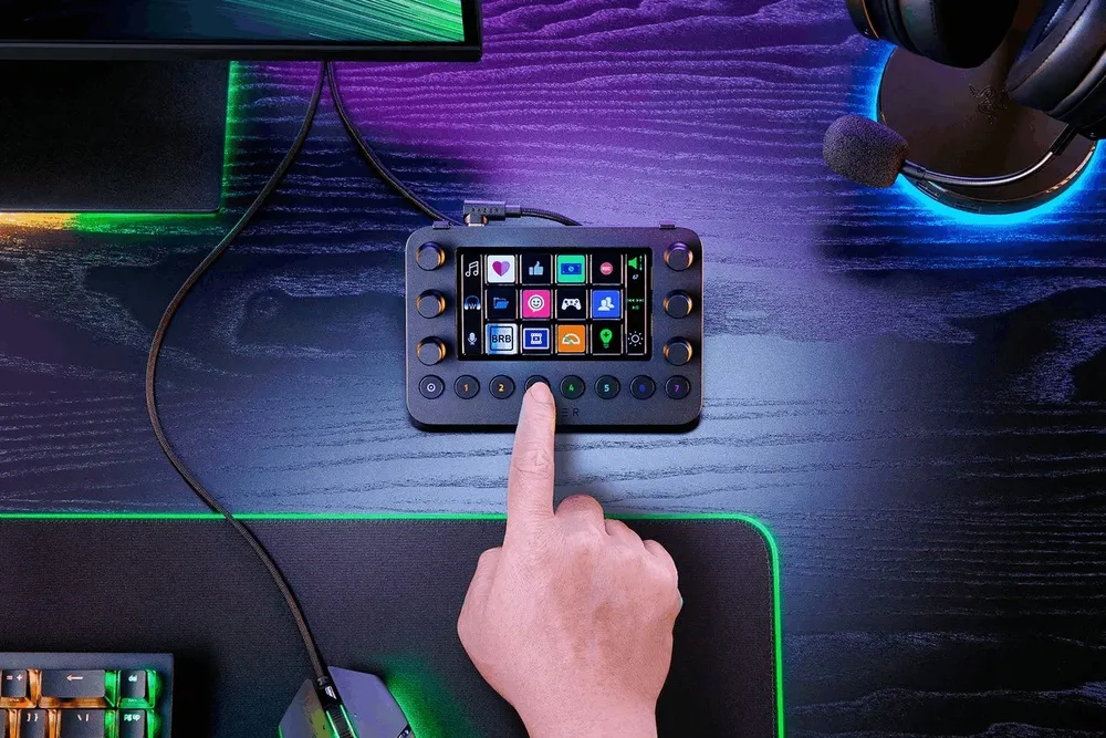 בקר מולטימדיה לסטרימינג Razer Stream Controller