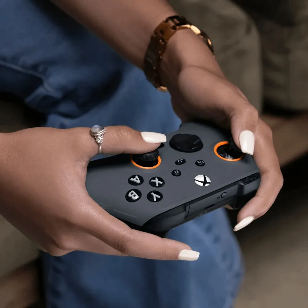 בקר גיימינג אלחוטי – SCUF Instinct PRO For XBOXPC – צבע שחור