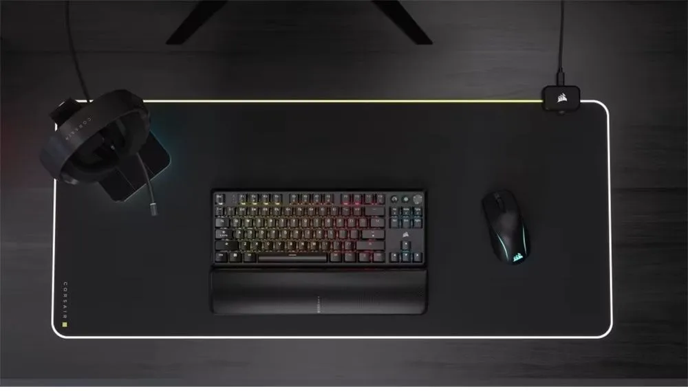 מקלדת גיימינג מכנית אלחוטית Corsair K70 Core TKL RGB