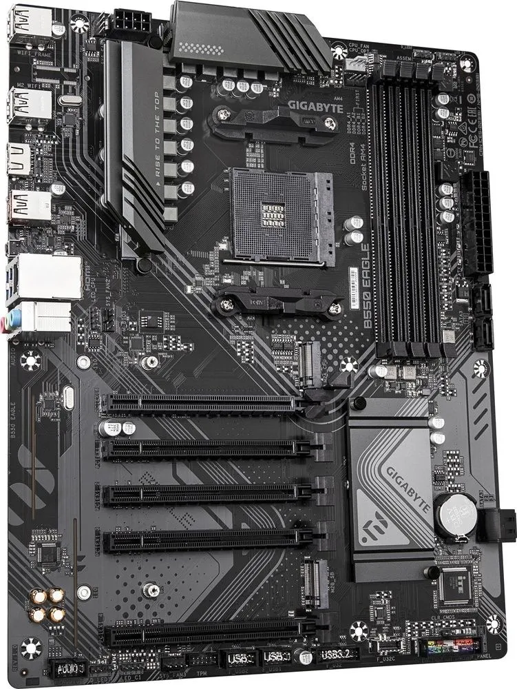 לוח אם Gigabyte B550 Eagle ATX AM4