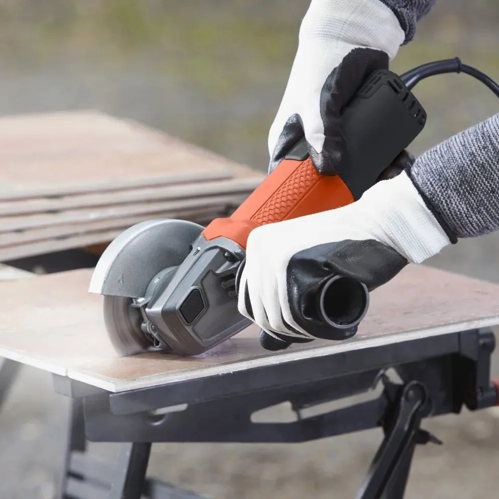 משחזת זוויתית חוטית Black+Decker BEG110-QS 750W