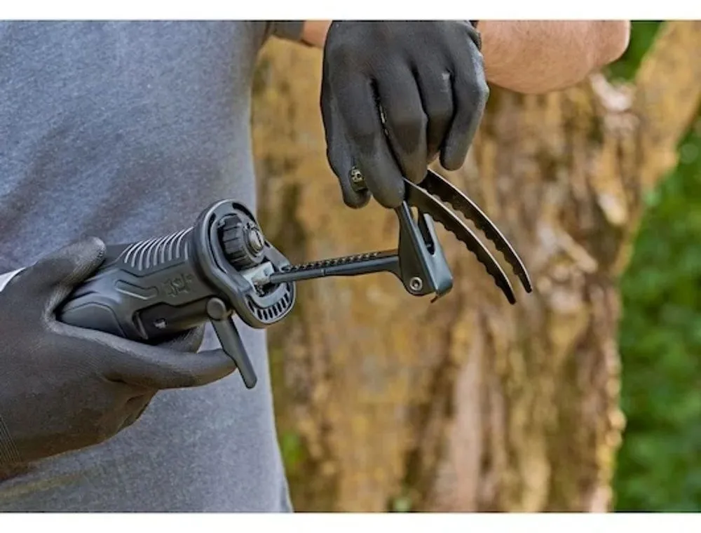 מסור חרב חשמלי Black+Decker BES301-GB 750W