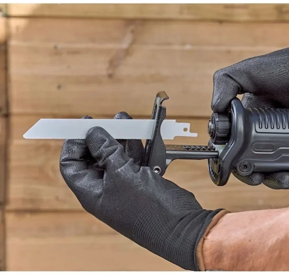 מסור חרב חשמלי Black+Decker BES301-GB 750W