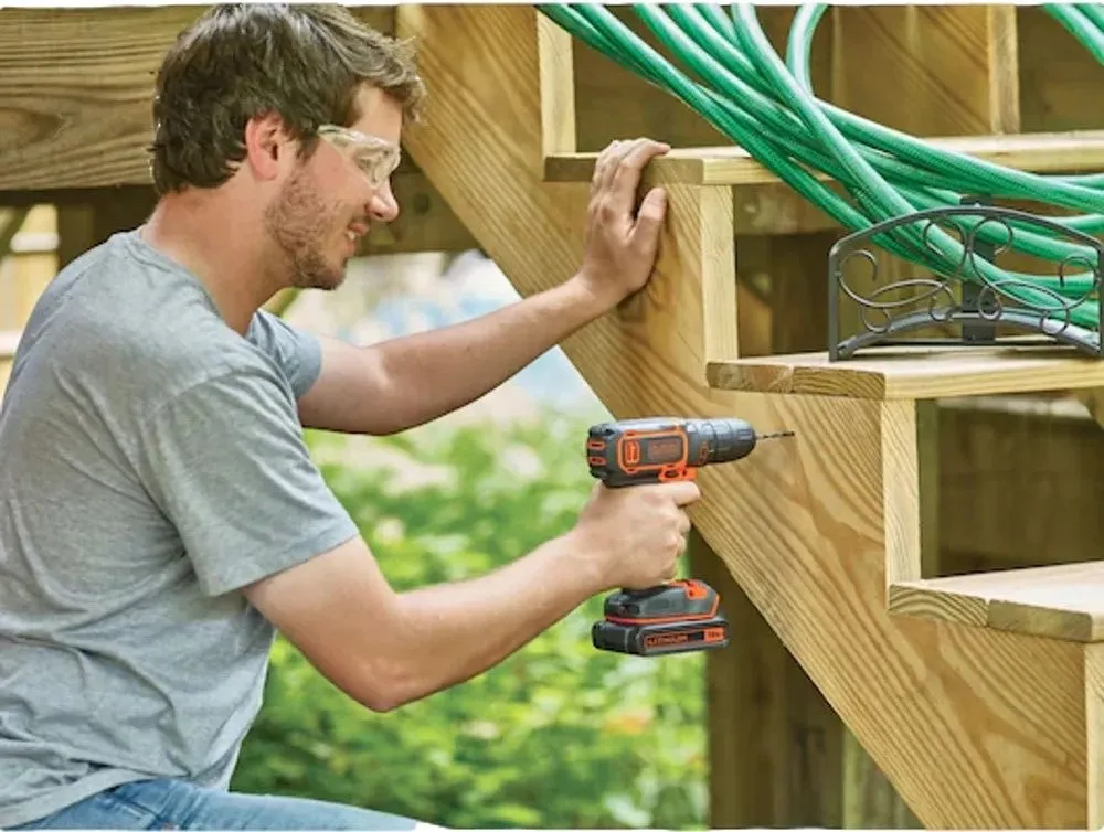 מברגה / מקדחת פוטר 18V + סוללת 1.5Ah + מטען Black+Decker BDCDC18-QW