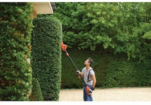 גוזם גדר חיה חשמלי 51 ס"מ Black+Decker PH5551-GB 550W