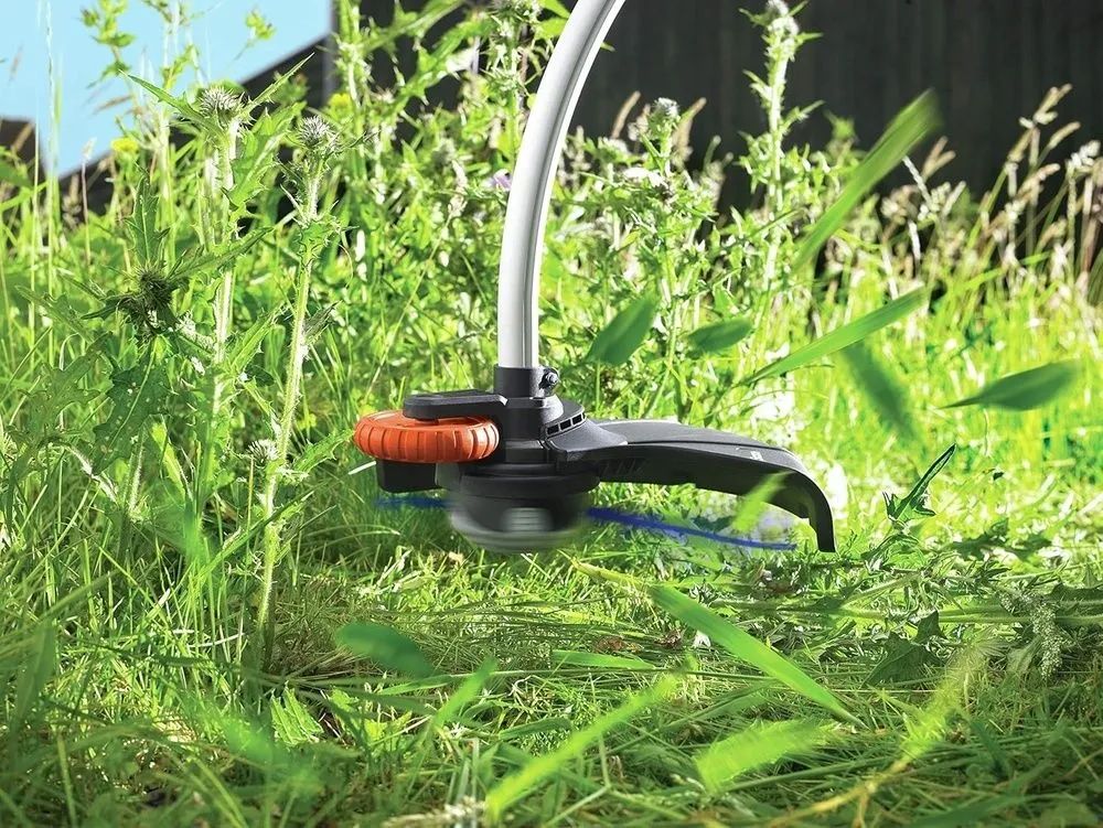 חרמש חשמלי 35 ס"מ Black+Decker GL9035 900W