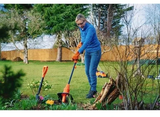 מעדר חשמלי נטען כולל סוללת 2.0Ah ומטען Black+Decker BETL1820L-GB 18V