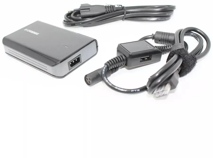 ספק כח אוניברסלי למחשבים ניידים דגם: EZCool Ultra Slim 90W AD-880 עם חיבור USB 2.0A