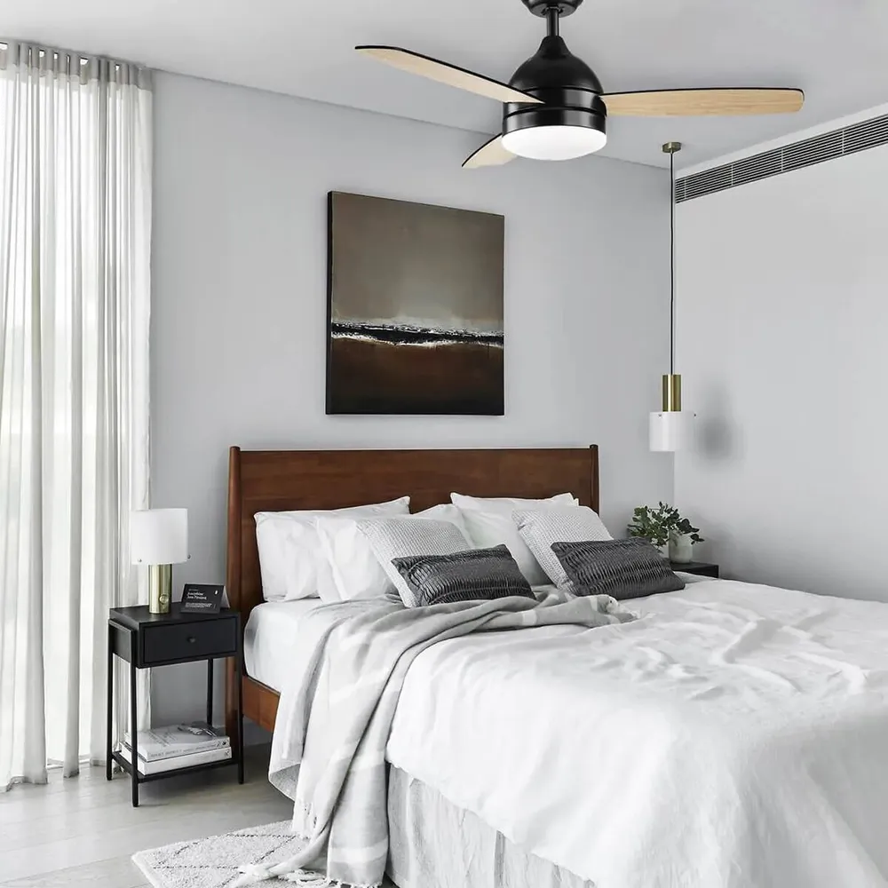 מאוורר תקרה Semicom SM-1010/42BCT 42" 25W סדרה: STORM בצבע שחור