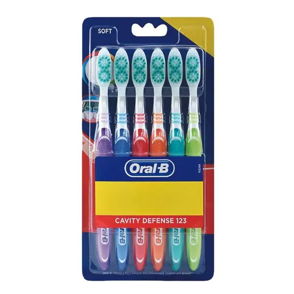 שישיית מברשות שיניים בינוניות Oral-B Classic