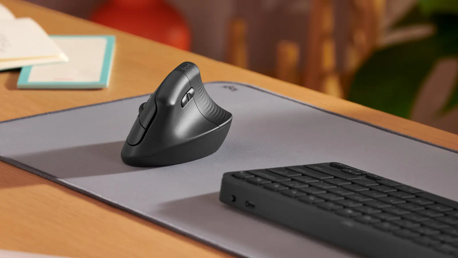 עכבר אנכי ארגונומי אלחוטי Logitech Lift – בצבע גרפיט