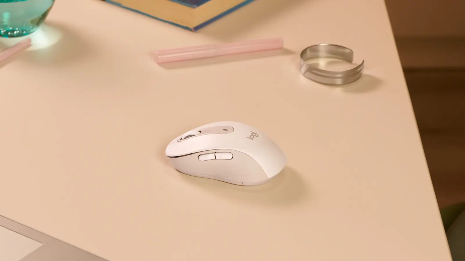 עכבר אלחוטי Logitech M650 – בצבע לבן