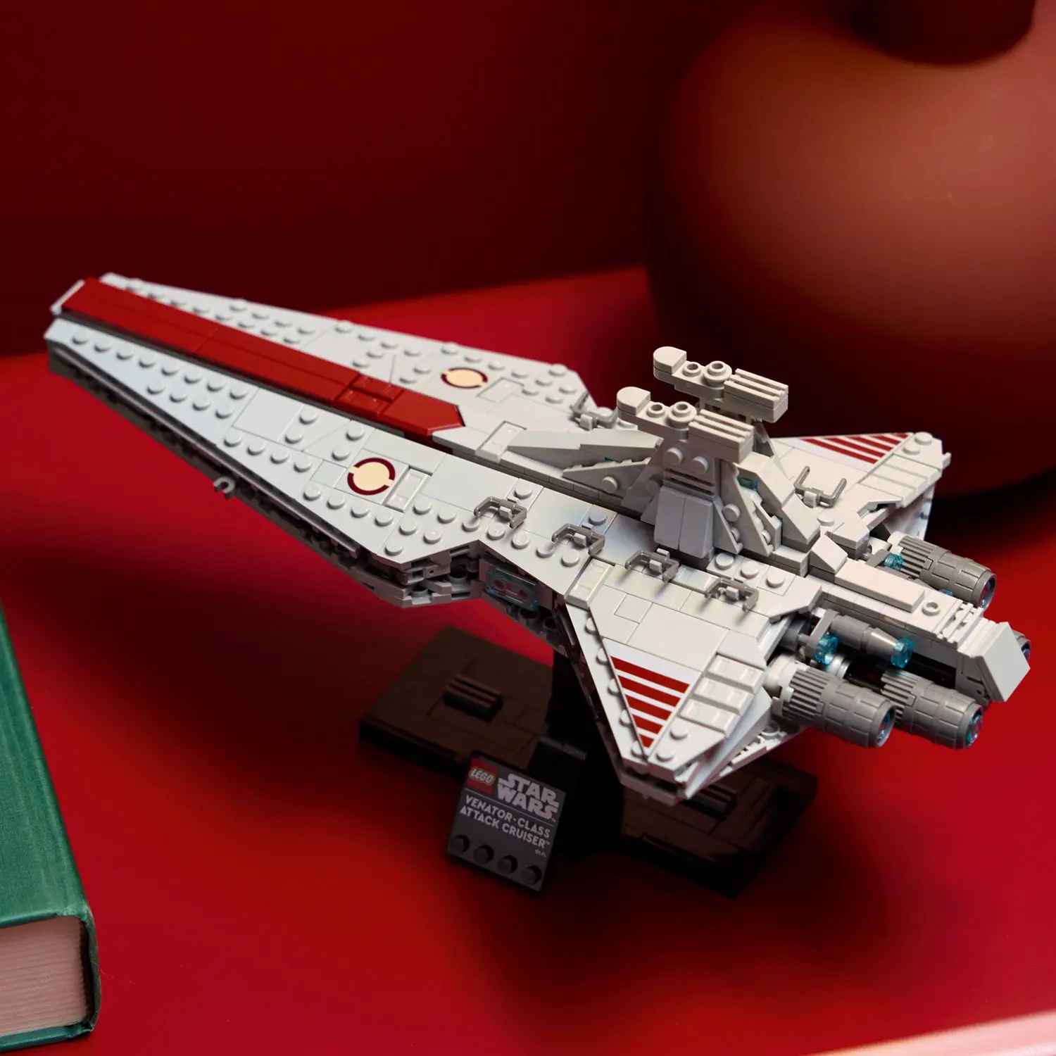סיירת תקיפה מסוג ונאטור Lego Star Wars 75441