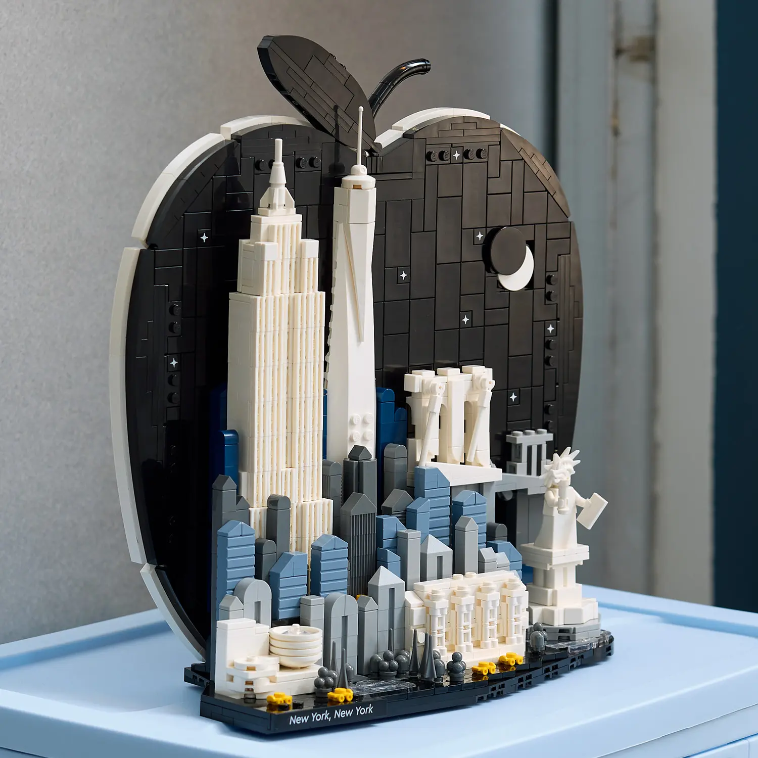 ניו יורק סיטי – התפוח הגדול Lego Architecture 21066