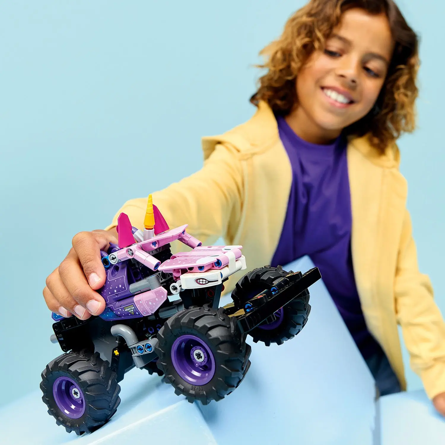 MONSTER JAM SPARKLE SMASH משוך וסע Lego Technic 42220