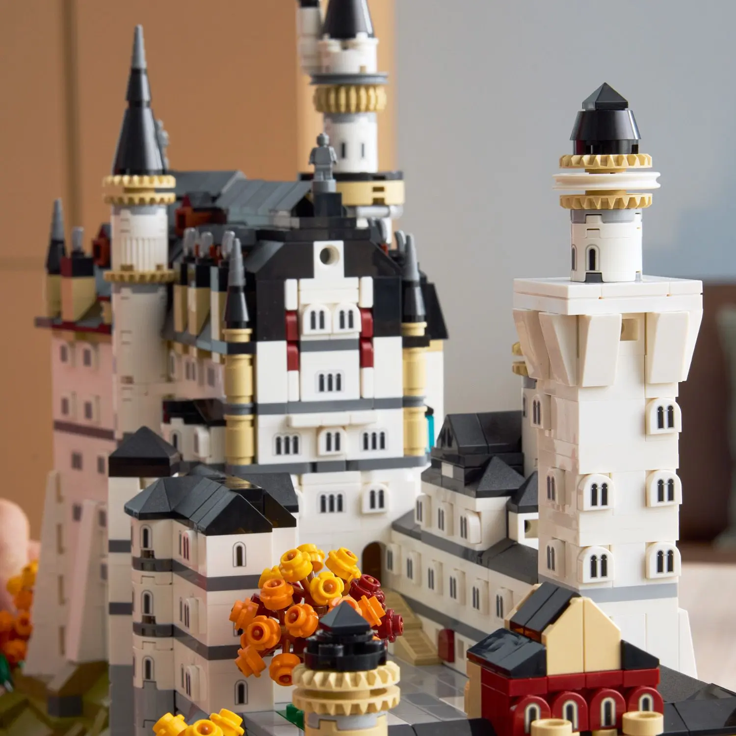 טירת נוישוונשטיין Lego Architecture 21063