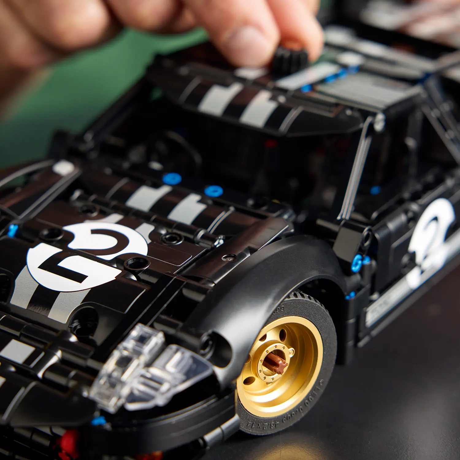 מכונית מרוץ 1966 FORD GT40 MKII Lego Technic 42223