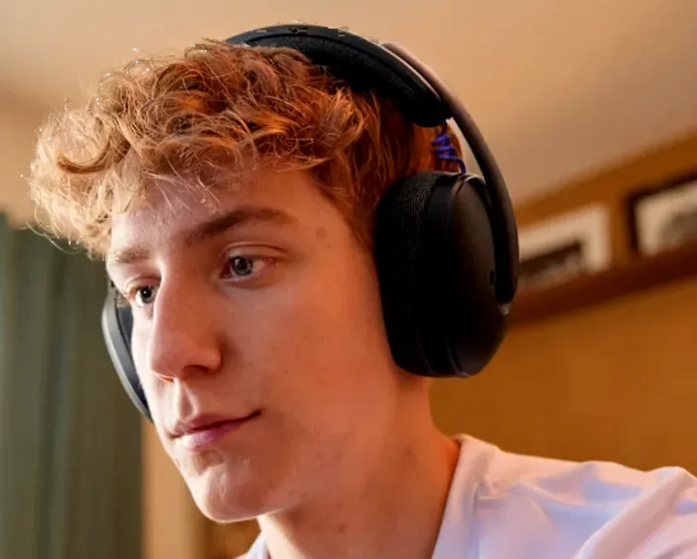 אוזניות גיימינג קשת Over-Ear אלחוטיות עם מיקרופון Logitech G325 Lightspeed – צבע שחור