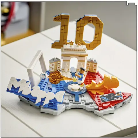 קיליאן אמבפה – רגעי שיא בכדורגל Lego Editions 43013