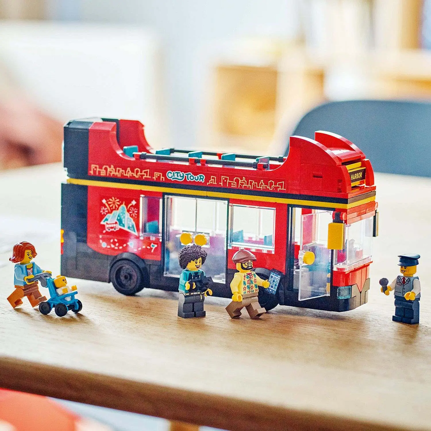 אוטובוס תיירות אדום דו קומתי Lego City 60407