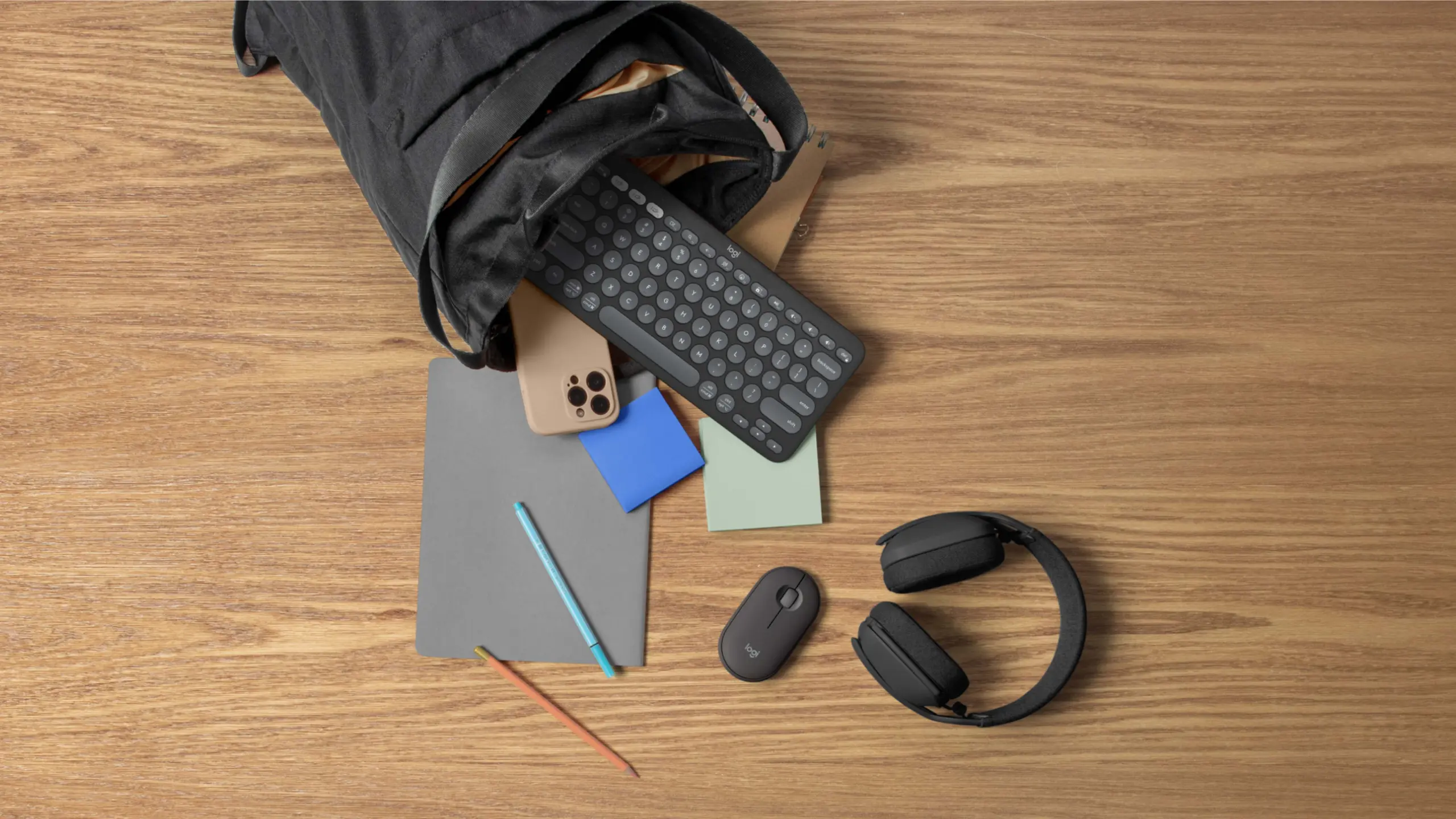 מקלדת אלחוטית Logitech Pebble Keys 2 K380s – בצבע גרפיט